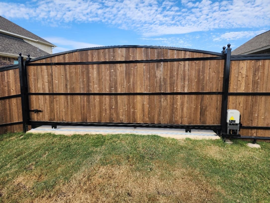 Jieli gate opener motor installed on metal driveway gate customer photo